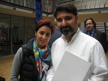 Neu-Student Oguz Yuecel mit seiner Frau